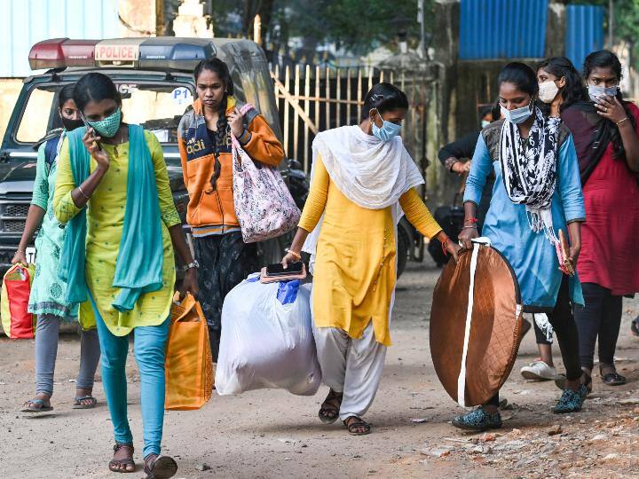 अगर बात करें 6 जनवरी की यानि आज की तो कोरोना के 90,928 नए मामले सामने आए और पॉजिटिविटी रेट 6.43 प्रतिशत पर पहुंच गई है.