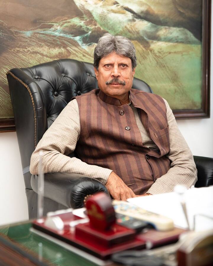 1983 च्या विश्वचषक विजयाचे शिल्पकार, भारताचे माजी कर्णधार कपिल देव यांचा आज 63वा  वाढदिवस आहे.  (photo:therealkapildev/ig)