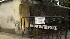 Coronavirus: বালিগঞ্জে বাড়ির সামনে মাইক্রো কনটেনমেন্ট জোন লেখা থাকা সত্ত্বেও অসচেতনতার ছবি । Bangla News