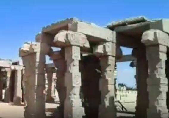 Lepakshi Temple: లేపాక్షి ని సందర్శించిన ఫ్రెంచ్ పరిశోధకుడు డాక్టర్ డేనియల్ నేజర్స్..