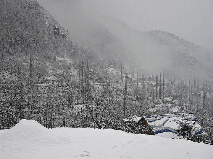 Jammu-Kashmir Weather-Pollution Report: जम्मू-कश्मीर में जमकर हो रही है बारिश और बर्फबारी, मौसम विभाग ने किया ऑरेंज अलर्ट जारी