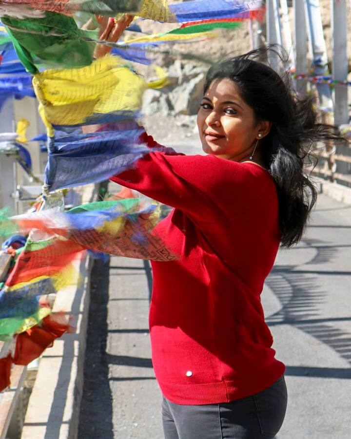 श्वेता शिंदे हे नाव मराठी-हिंदी मालिकांमधून आज घराघरात पोहोचले आहे, छोट्या पडद्यावरील एक यशस्वी चेहरा म्हणूनही तिची ओळख आहे. (photo: shwetashinde_official/ig)