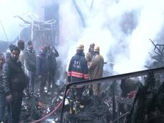 Chandni Chowk Fire: दिल्ली में चांदनी चौक की लाजपत राय मार्केट में लगी भीषण आग, 105 दुकानें जलकर खाक