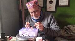 Udaipur: चींटी के 100वें हिस्सों को जोड़ बनाई दुनिया की सबसे छोटी वस्तुएं, गिनीज-लिम्का सहित 75 विश्व रिकॉर्ड किए नाम, जानिए कौन है ये कलाकार