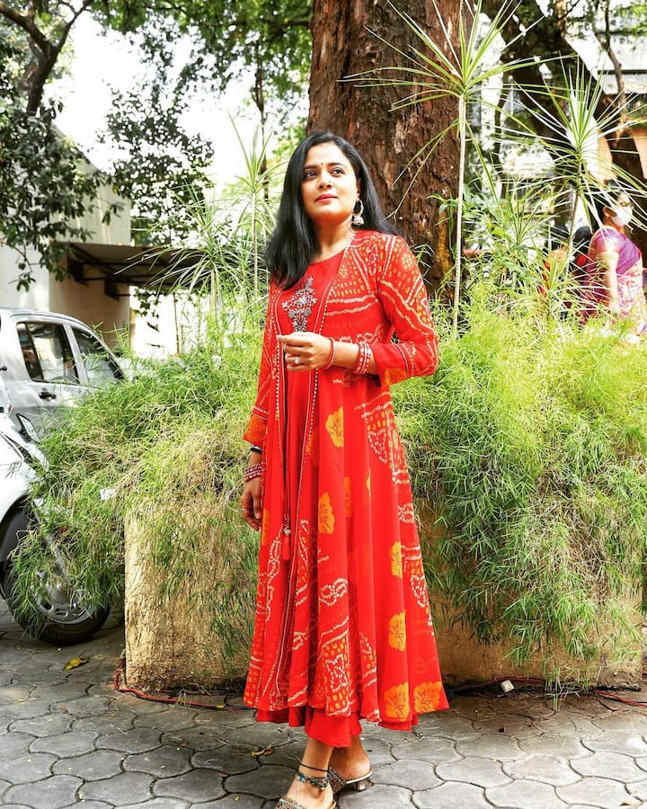 या लूकमध्ये भार्गवी अतिशय सुंदर दिसत आहे. (photo:bhargavi_chirmuley/ig)