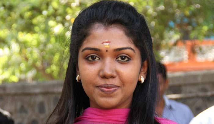 தமிழில் வளர்ந்து வரும் நடிகை ரித்விகா
