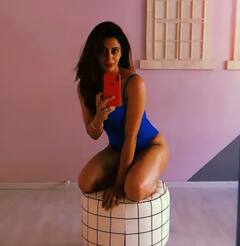 Bhabi Ji Ghar Par Hai: 'અનિતા ભાભી' એ સાડી છોડી બ્લૂ મોનોકોનીમાં ફ્લોન્ટ કર્યું પરફેક્ટ ફિગર, જુઓ તસવીરો