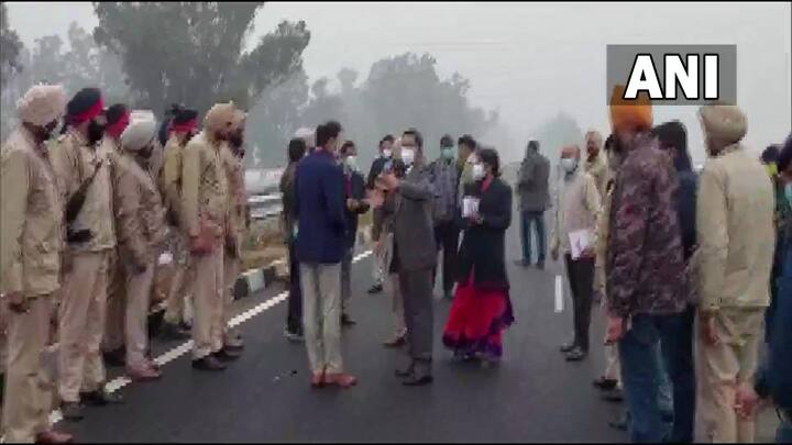 इसे पीएम मोदी की सुरक्षा में बड़ी चूक माना गया है. जिसके बाद पीएम मोदी अपना कार्यक्रम रद्द करके वापस दिल्ली लौट आए थे.