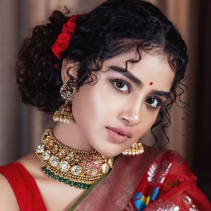 ఆమె సినిమాల్లో ఎక్కడా స్కిన్ షో కనిపించదు. (Courtesy : Instagram)