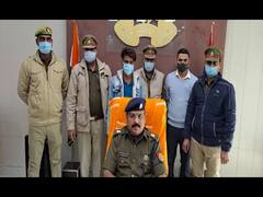 UP News: बिजनौर में पुलिस ने शातिर चोर को किया गिरफ्तार, लाखों के जेवरात बरामद