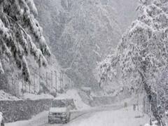 Himachal Pradesh Weather News: हिमाचल प्रदेश में शीतलहर के बीच बर्फबारी और बारिश को लेकर येलो अलर्ट जारी