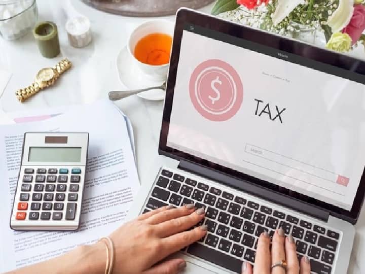 Tax Saving Tips follow these easy tips to save your tax on annual income of 10 lakh rupees Tax Saving: 10 लाख की सालाना इनकम तक नहीं देना होगा कोई टैक्स, बस ये Trick अपनाएं