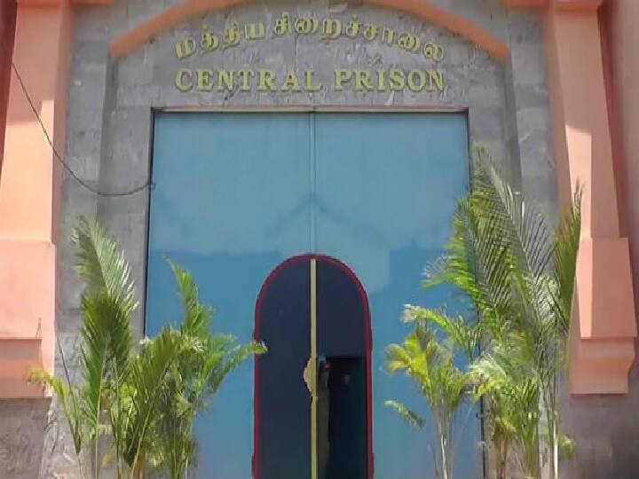 Puducherry Jail Prisoners Beaty, Inmates Threaten Suicide by Asking for Cigarettes எங்களுக்கு பீடி, சிகரெட் வேணும் - புதுச்சேரி காலாப்பட்டு சிறையில் கைதிகள் தற்கொலை மிரட்டல்