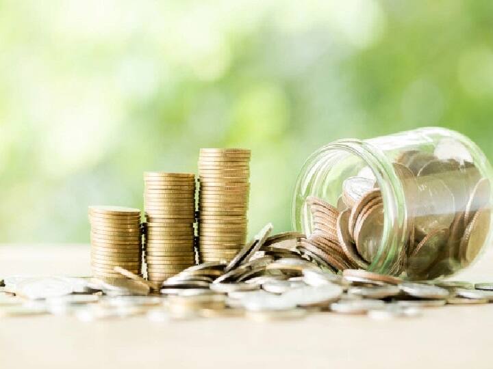 लोन अप्रूव (Loan Approved) होने के बाद आपके लोन का पैसा आपके अकाउंट में आ जाएगा. इस तरह बिना किसी झंझट के आप आसानी से आधार कार्ड की मदद से पर्सनल लोन प्राप्त कर लेंगे. लोन लेने के लिए आपकी उम्र 21 साल होनी चाहिए. आपका क्रेडिट स्कोर अच्छा रहना चाहिए. (PC: Freepik)