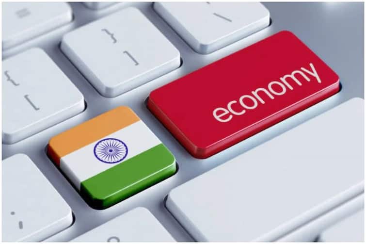 Report : Indian Economy will be down due to Omicron variant effects in all india ઓમિક્રૉનનો કેર વધ્યો, વેપાર-ધંધા બંધ થવાથી દેશની અર્થવ્યવસ્થા વધુ નીચે જશેઃ રિપોર્ટ