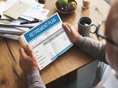 Pension Scheme: बुढ़ापे को सुरक्षित बनाने के लिए करें इस पेंशन स्कीम में निवेश, हर महीने मिलेंगे 27000 रुपये