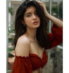 Shanaya Kapoor Photos: शनाया कपूर अपने स्टाइलिश लुक से देती हैं बॉलीवुड की टॉप एक्ट्रेसेस को टक्कर, हुस्न देख दीवाने हो जाते हैं फैंस