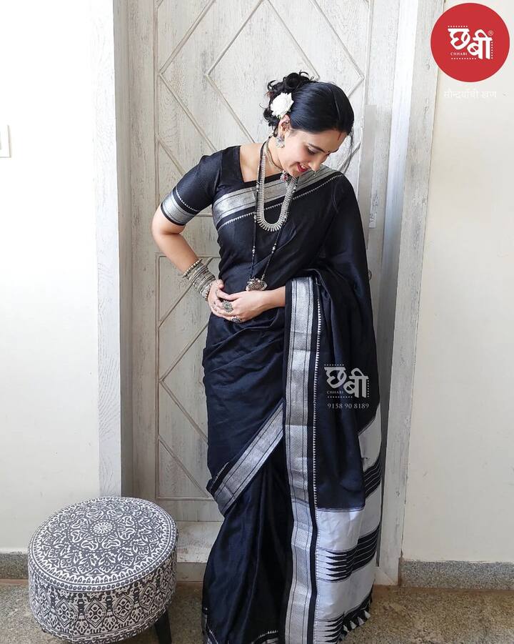 अनेकदा ती आपल्या सोशल मीडिया अकाउंट्सवर फोटो शेअर करत असते. (Photo Credit : @sai.lokur/Instagram)