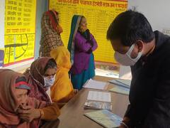 MP News:  मध्य प्रदेश की 466 ग्राम पंचायतों में लग रही है दादियों की पाठशाला, जानिए कलेक्टर ने क्यों की ये अनोखी पहल