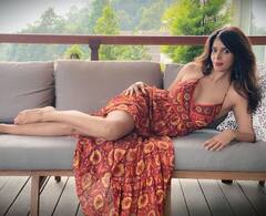 એક્ટ્રેસ મલ્લિકા શેરાવતે કરાવ્યું બોલ્ડ ફોટોશૂટ, તસવીરો થઈ વાયરલ