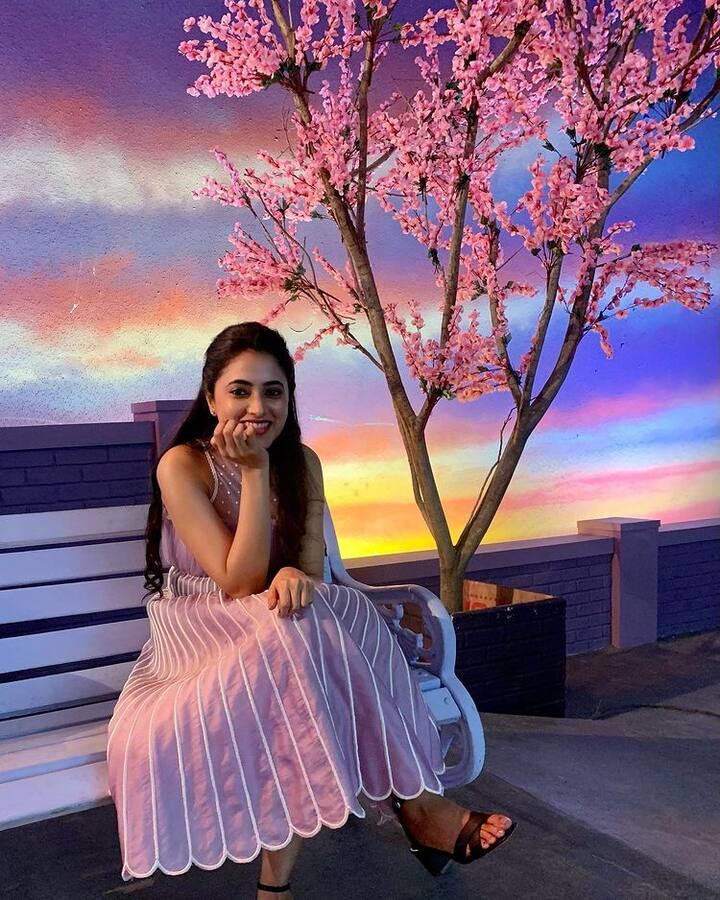 ప్రియాంక అరుళ్ మోహన్ లేటెస్ట్ ఫొటోలు (Photo Credit: Instagram)