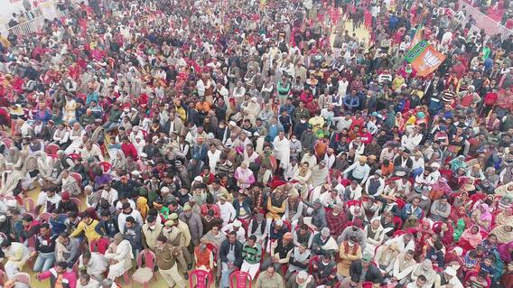 Punjab Election 2022: ਪੰਜ ਰਾਜਾਂ 'ਚ ਚੋਣਾਂ ਲਈ ਚੋਣ ਕਮਿਸ਼ਨ ਦੀਆਂ ਨਵੀਆਂ ਗਾਈਡਲਾਈਨਜ਼, ਜਾਣੋ ਕਿੰਨੀ ਮਿਲੀ ਢਿੱਲ ਤੇ ਕਿੱਥੇ ਕੱਸਿਆ ਸ਼ਿਕੰਜਾ Punjab Election 2022: ਪੰਜ ਰਾਜਾਂ 'ਚ ਚੋਣਾਂ ਲਈ ਚੋਣ ਕਮਿਸ਼ਨ ਦੀਆਂ ਨਵੀਆਂ ਗਾਈਡਲਾਈਨਜ਼, ਜਾਣੋ ਕਿੰਨੀ ਮਿਲੀ ਢਿੱਲ ਤੇ ਕਿੱਥੇ ਕੱਸਿਆ ਸ਼ਿਕੰਜਾ