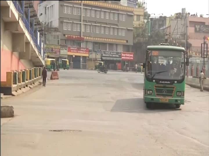 খাদ্য, শাক-সবজি ইত্যাদির মতো নিত্যপ্রয়োজনীয় দ্রব্যের বিক্রি ব্যাহত হবে না।