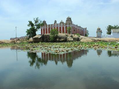 மதுரை மாவட்டம் மேலூர் அருகே உள்ள திருச்சுனை கிராமத்தில் உள்ள கோயில்