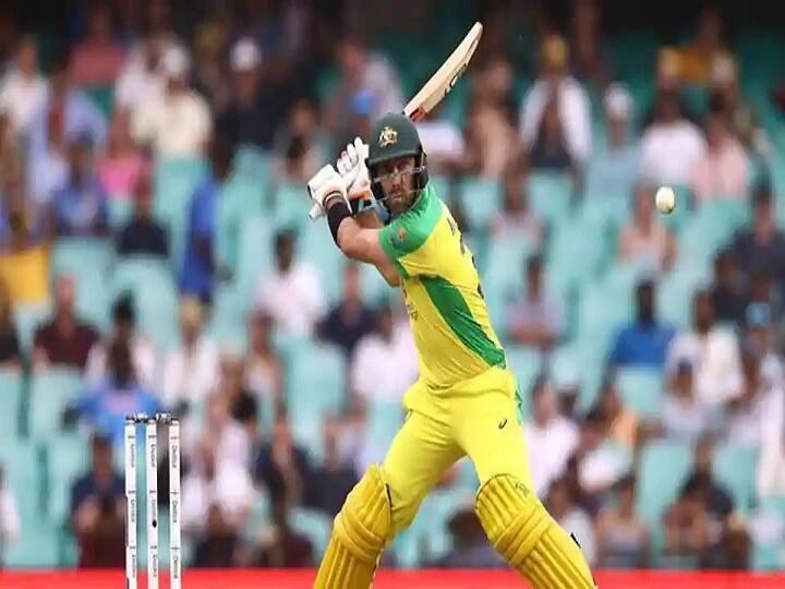 ऑस्ट्रेलिया के स्टार ऑलराउंडर ग्लेन मैक्सवेल (Glenn Maxwell) सबसे ज्यादा शतक लगाने के मामले में कॉलिन मुनरो के साथ संयुक्त रूप से दूसरे स्थान पर हैं. मैक्सवेल के बल्ले से अब तक 3 शतक निकले हैं. 