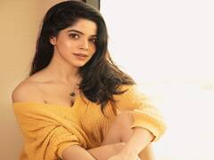 Divya Bharathi pics: ‘யெல்லோ ட்ரஸ்’ஸை இறக்கிவிட்ட திவ்ய பாரதியின் ஹாட் பிக்ஸ்...