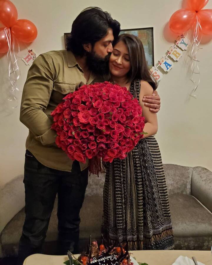 యష్ హీరోగా, శ్రీనిధి శెట్టి కథానాయికగా నటించిన ఈ చిత్రానికి ప్రశాంత్నీల్ దర్శకుడు. హోంబలే ఫిల్మ్స్ సంస్థ భారీ బడ్జెట్తో నిర్మించిన ఈ సినిమా ఏప్రిల్ 14న విడుదల కానుంది. ఇందులో సంజయ్ దత్, రవీనా టండన్, రావు రమేష్, ప్రకాష్ రాజ్ కీలక పాత్రలు పోషిస్తున్నారు.