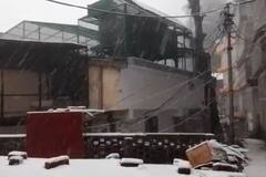 ਸ਼ਿਮਲਾ ‘ਚ ਸ਼ੁਰੂ ਹੋਇਆ ਬਰਫ਼ਬਾਰੀ ਦਾ ਦੌਰ, ਸੈਲਾਨੀ ਕਰ ਰਹੇ ਖ਼ੂਬ ਮਸਤੀ, See Photos