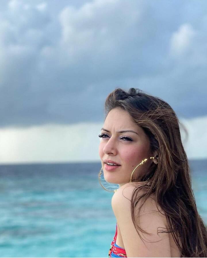 வேறேதும் வேண்டாமே பெண்ணே உன் உயிரினில் கலந்த நாட்களில் நான்