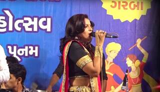 ગુજરાતની જાણીતી લોકગાયિકા કાજલ મહેરીયાની થઈ શકે છે ધરપકડ, જાણો આ વખતે શું કર્યું ?