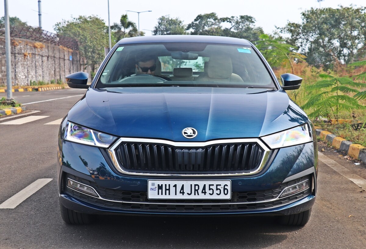 Skoda Octavia Review: ઓછા ભાવે લક્ઝરી સેડાન છે સ્કોડાની આ કાર, 12 સ્પીકરની સાઉન્ડ સિસ્ટમ સાથે મળે છે આ ફીચર