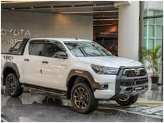 Toyota Hilux: देखिए कैसी है टोयोटा हिलक्स, भारत में क्या मिलेंगे इस दमदार पिकअप में फीचर्स और कितनी हो सकती है कीमत