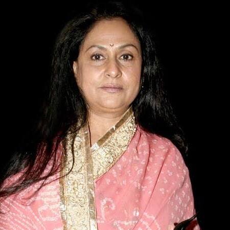 जया बच्चन (Jaya Bachchan) जल्द ही वेब सीरीज सदाबहार से डेब्यू करेंगी. हालांकि इससे जुड़ी ज्यादा जानकारी सामने नहीं आई है.