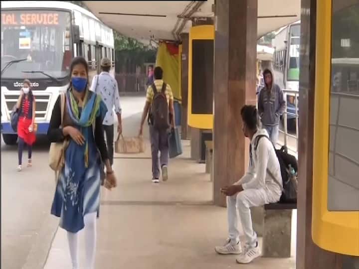 বেসরকারি অফিসে মাত্র ৫০ শতাংশ কর্মচারীকে কাজ করার অনুমতি।
