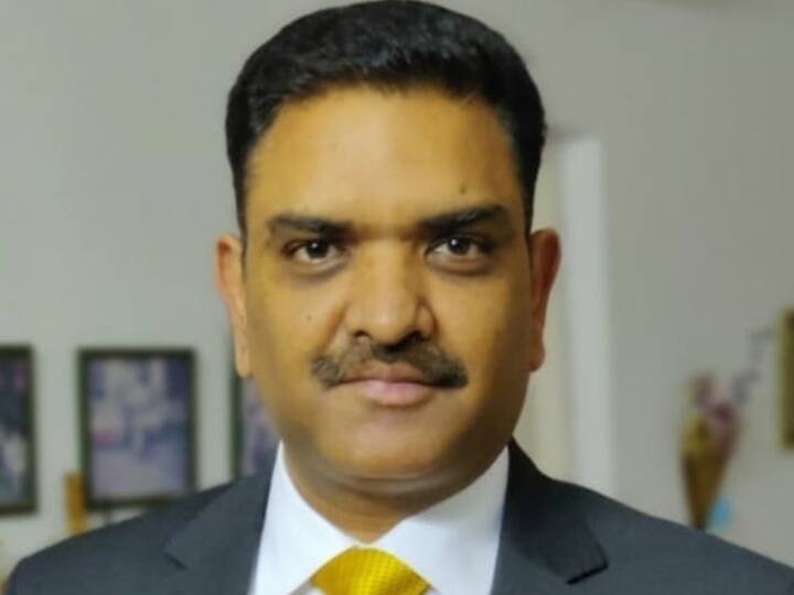 UP Election 2022: आईपीएस की नौकरी छोड़ मुख्यमंत्री योगी आदित्यनाथ के मुरीद हुए कानपुर के पुलिस कमिश्नर UP Assembly Election 2022 Asim Arun have a good track record in UP Police service ANN UP Election 2022: आईपीएस की नौकरी छोड़ मुख्यमंत्री योगी आदित्यनाथ के मुरीद हुए कानपुर के पुलिस कमिश्नर