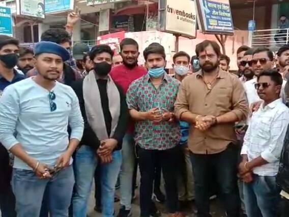 MPNews: फेमस हेयर स्टाइलिस्ट जावेद हबीब के विरोध में उतरी करणी सेना, जानिए वजह MPNews: फेमस हेयर स्टाइलिस्ट जावेद हबीब के विरोध में उतरी करणी सेना, जानिए वजह