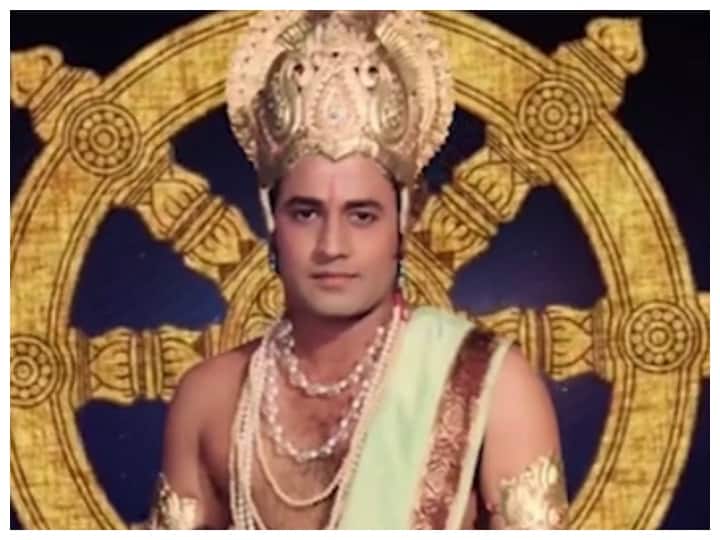 जब रामायण के 'राम' उर्फ Arun Govil के कदमों में रख दिया था फैन ने अपना बच्चा, एक्टर ने खुद सुनाया किस्सा When the fan had placed his child at the feet of Ram aka Arun Govil of Ramayana the actor himself narrated the story जब रामायण के 'राम' उर्फ Arun Govil के कदमों में रख दिया था फैन ने अपना बच्चा, एक्टर ने खुद सुनाया किस्सा