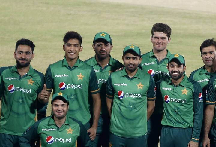 પાકિસ્તાન ક્રિકેટ બોર્ડે વર્ષ 2021 માટે સર્વશ્રેષ્ઠ પાકિસ્તાની ખેલાડીની જાહેરાત કરી છે. વિકેટકીપર બેટ્સમેન મોહમ્મદ રિઝવાને પીસીબીનો મોસ્ટ વેલ્યુએબલ ક્રિકેટર ઓફ ધ યર એવોર્ડ આપવામાં આવ્યો છે. 2021માં રિઝવાન શાનદાર ફોર્મમાં હતો.