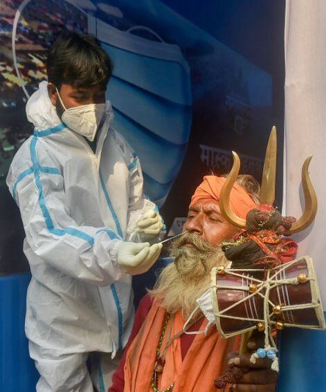 'করোনা পাপীদের হয়', বলছেন গঙ্গাসাগরে পুণ্যার্থীরা