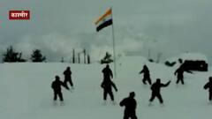 Kashmir Indian Soldiers : भारतीय जवानांचं काश्मीरमध्ये खुकुरी नृत्य, व्हिडीओ व्हायरल
