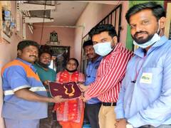 சாலையை மட்டுமல்ல; மனசையும் சுத்தமாத்தான் வச்சிருப்போம்: துப்புரவு பணியாளர் செய்த செயலால் குவியும் பாராட்டு!