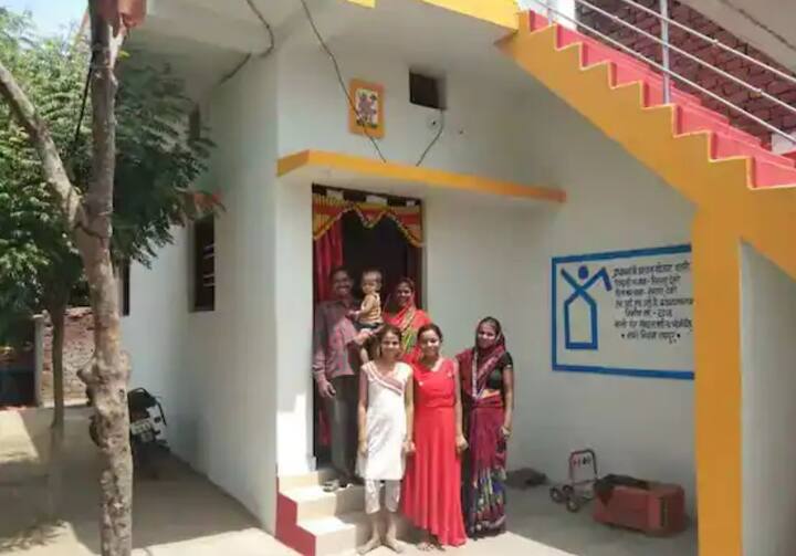 જો તમને આ સ્કીમ સંબંધિત કોઈ ફરિયાદ છે, તો હવે તમે આ કામ સરળતાથી કરી શકશો. દરેક ગ્રામ પંચાયત, બ્લોક, જિલ્લા અને રાજ્ય સ્તરે પણ ફરિયાદ કરી શકાય છે. તમને જણાવી દઈએ કે જ્યારે પણ તમારી ફરિયાદ નોંધવામાં આવશે, ત્યારે તમારી ફરિયાદનો 45 દિવસની અંદર નિકાલ કરવામાં આવશે. આ સિવાય તમે વધુ માહિતી માટે બ્લોક ડેવલપમેન્ટ ઓફિસરનો પણ સંપર્ક કરી શકો છો.