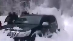 Pakistan | 21 tourists trapped in vehicles due to heavy snnowfall die