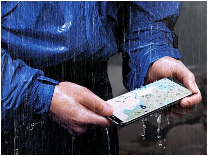 what is the meaning of IP68, IP67 rating in smartphone check here full details Phone IP Rating: क्या होता है फोन की IP68, IP67 रेटिंग का मतलब, जानिए कौनसी है बेहतर और क्यों