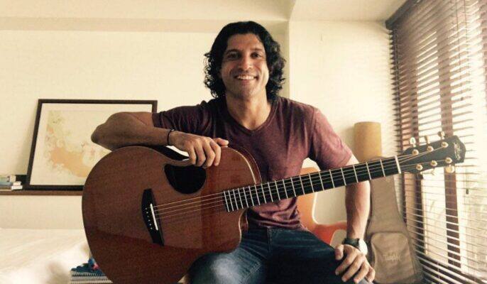 देखें बर्थडे बॉय फरहान अख्तर (Farhan Akhtar) का 35 करोड़ का आलीशान आशियाना.