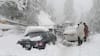 Pakistan Heavy Snowfall : पाकिस्तानात जोरदार बर्फवृष्टीमुळे 21 लोकांचा मृत्यू, अनेक पर्यटक अडकले